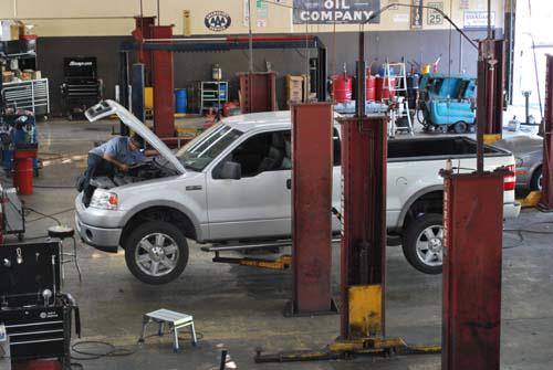Roger's Auto Repair in Plantation, FL (6)