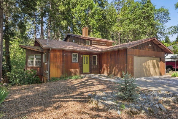 Alpine Realty, Inc. in Mt Shasta, CA (2)