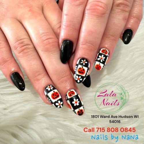LA LA NAILS in Hudson, WI