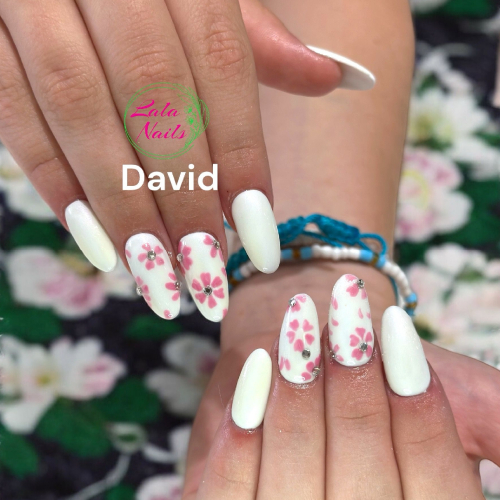 LA LA NAILS in Hudson, WI (3)