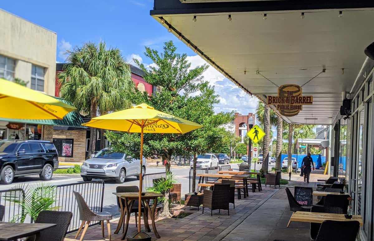 The Brick & Barrel Public House in Leesburg, FL (3)