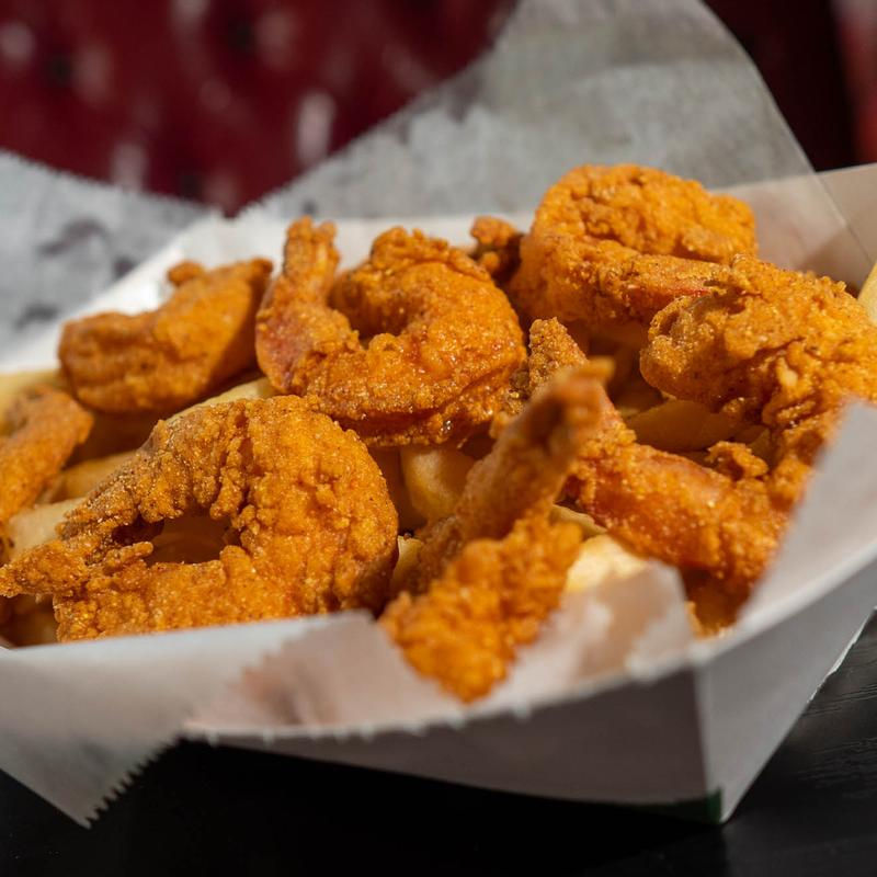 Harold’s chicken & bar in Los Angeles, CA (6)