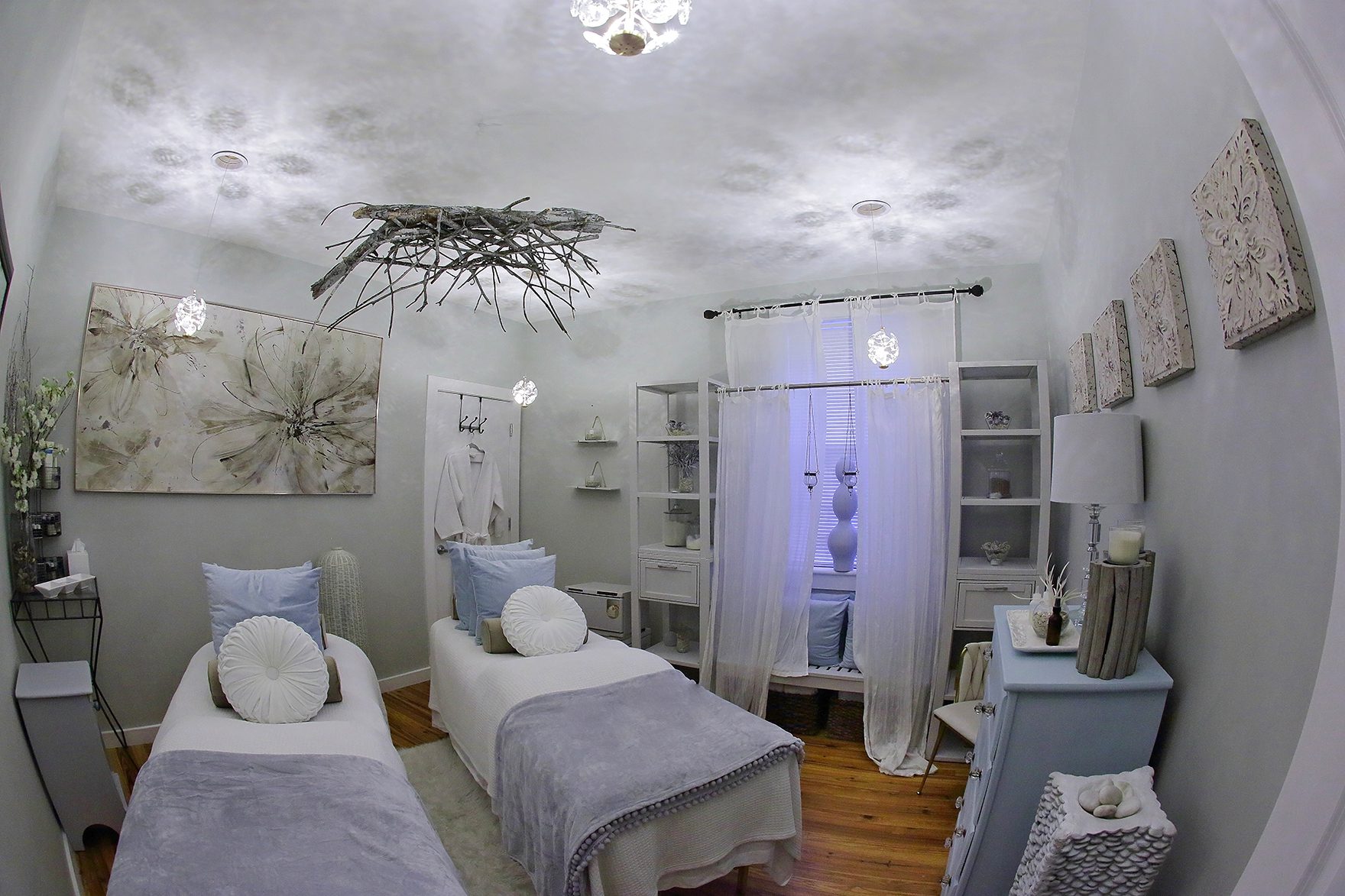 Lordis Loft Salon & Spa - Aveda - King Street in Charleston, SC