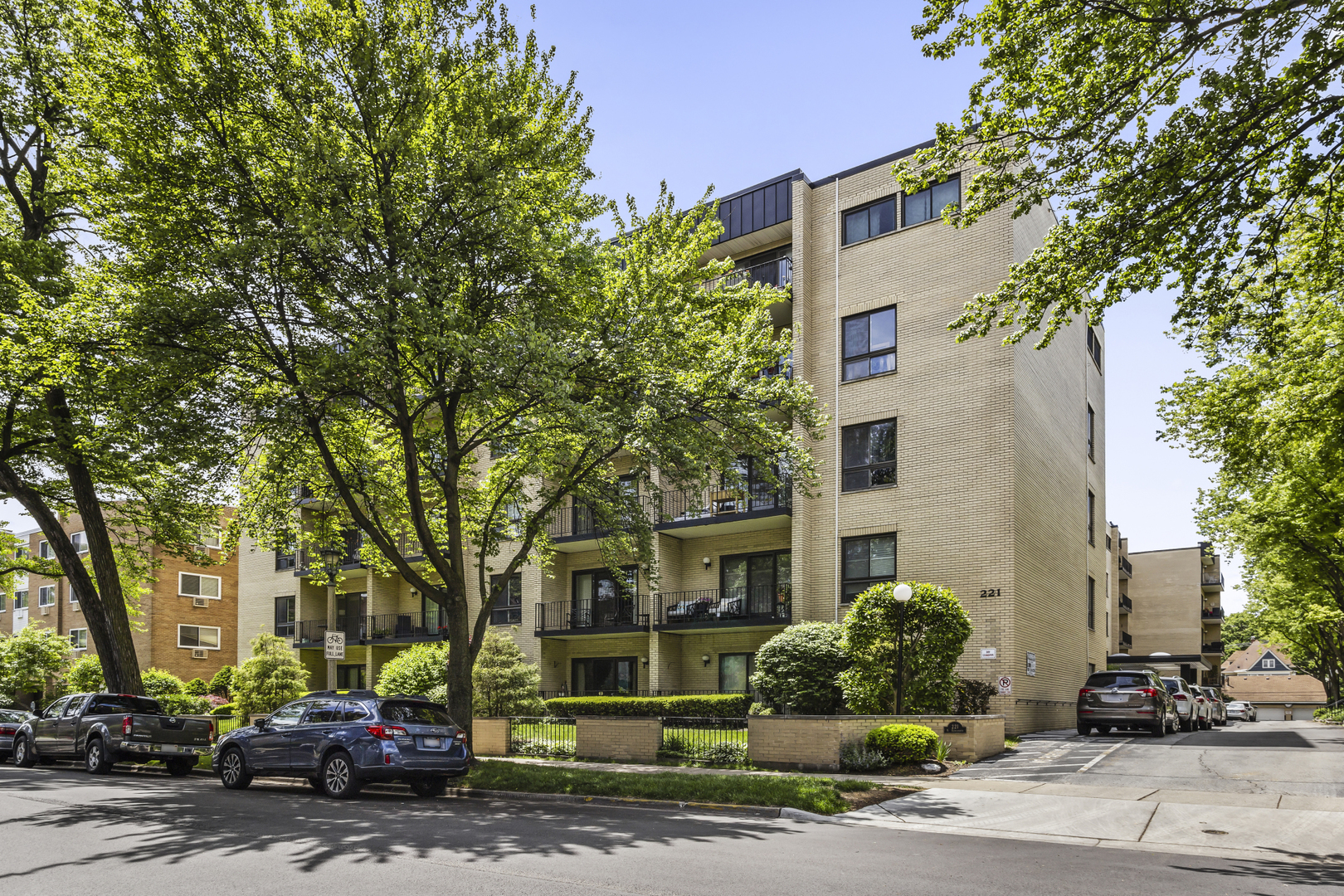 Zak Knebel | ZK Group Real Estate in River Forest, IL