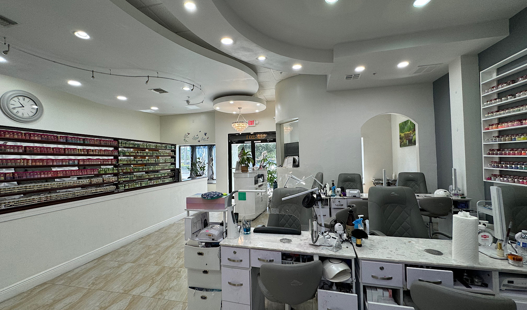 Lux Nail Bar in Fort Myers, FL
