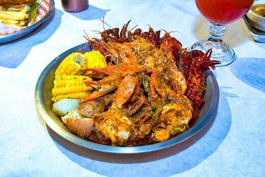 Cajun Boil & Bar - Oakbrook Terrace in Oakbrook Terrace, IL (5)