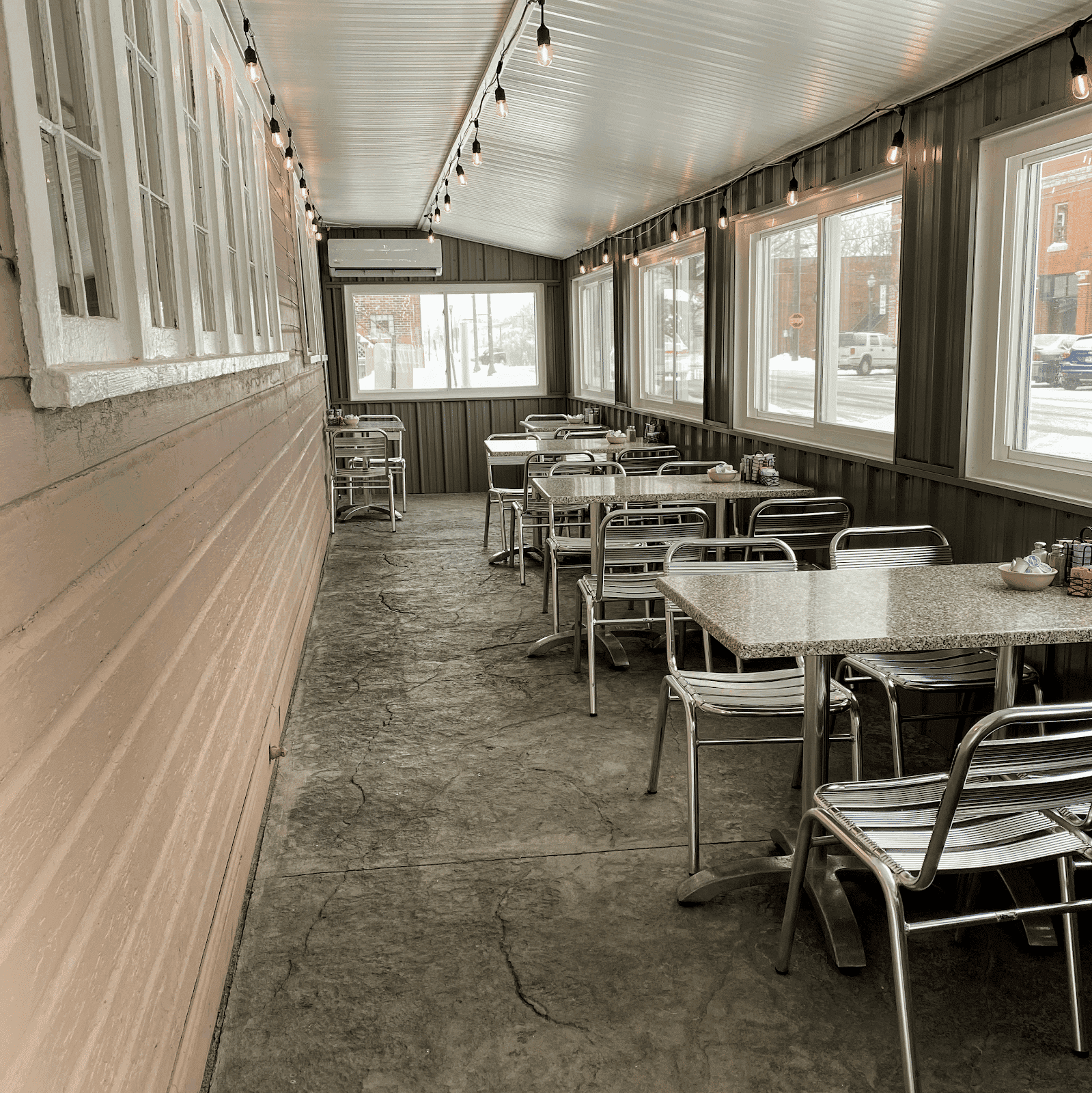 Fairport Family Restaurant in Fairport Harbor, OH