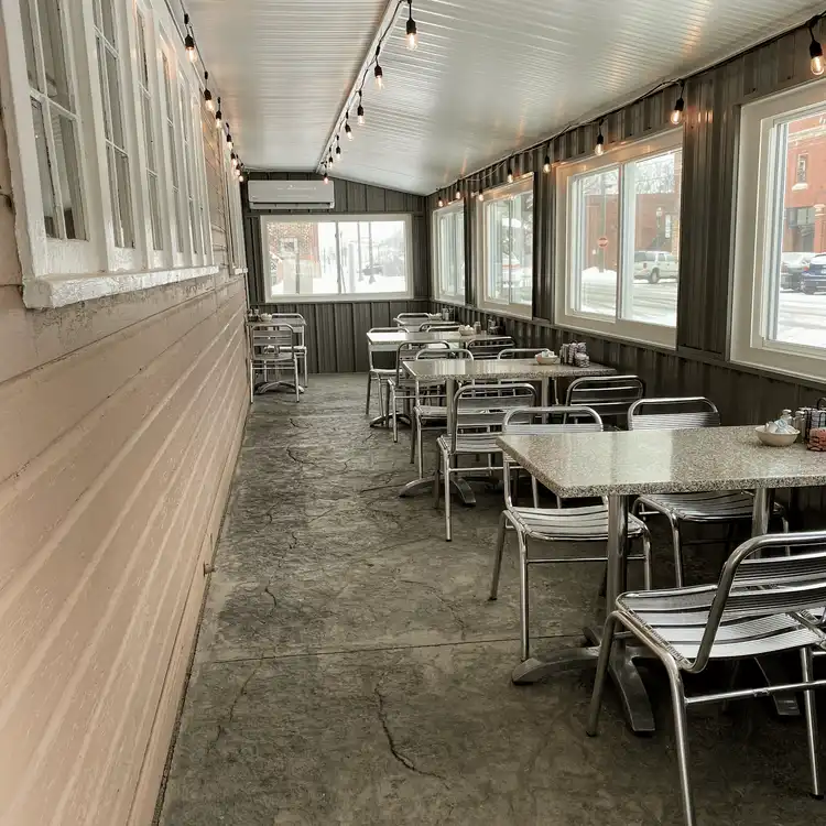 Fairport Family Restaurant in Fairport Harbor, OH (3)