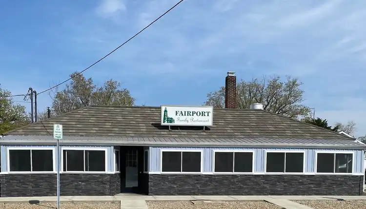Fairport Family Restaurant in Fairport Harbor, OH (4)