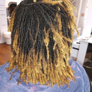 Salon Divine in Thomson, GA