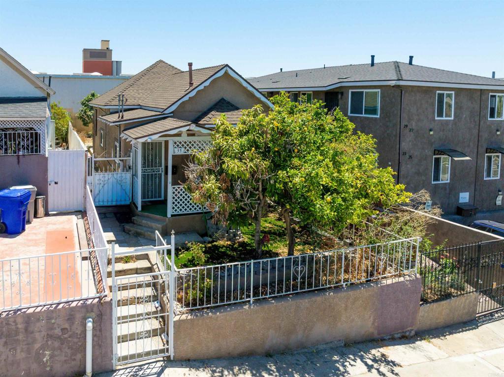 Lyle & Grace Caddell - Compass Real Estate in El Cajon, CA (4)