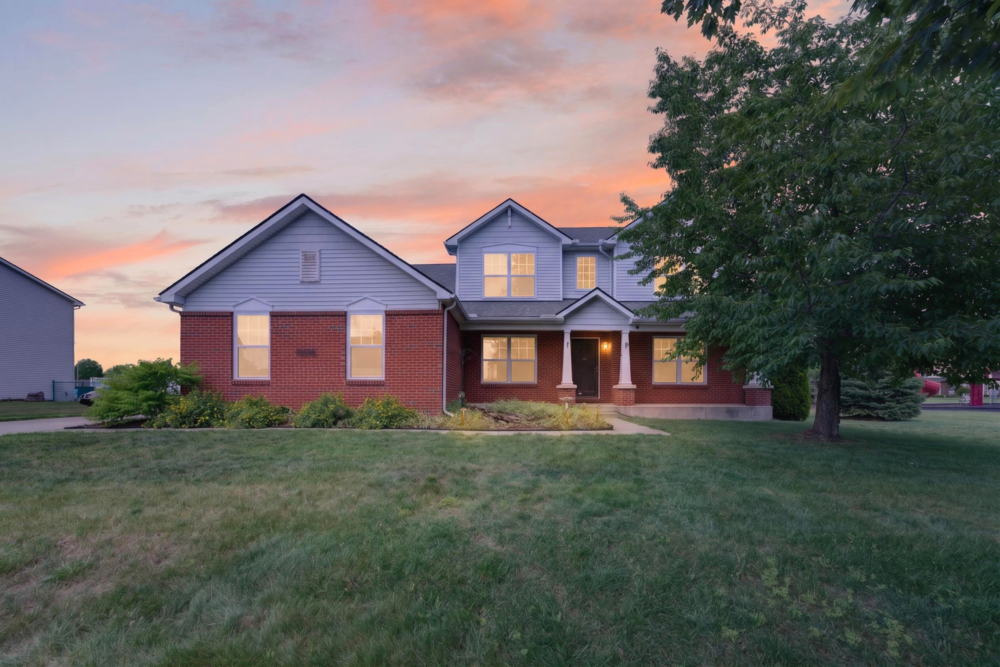 Zach Schlacht - Realtor in Southgate, MI (2)