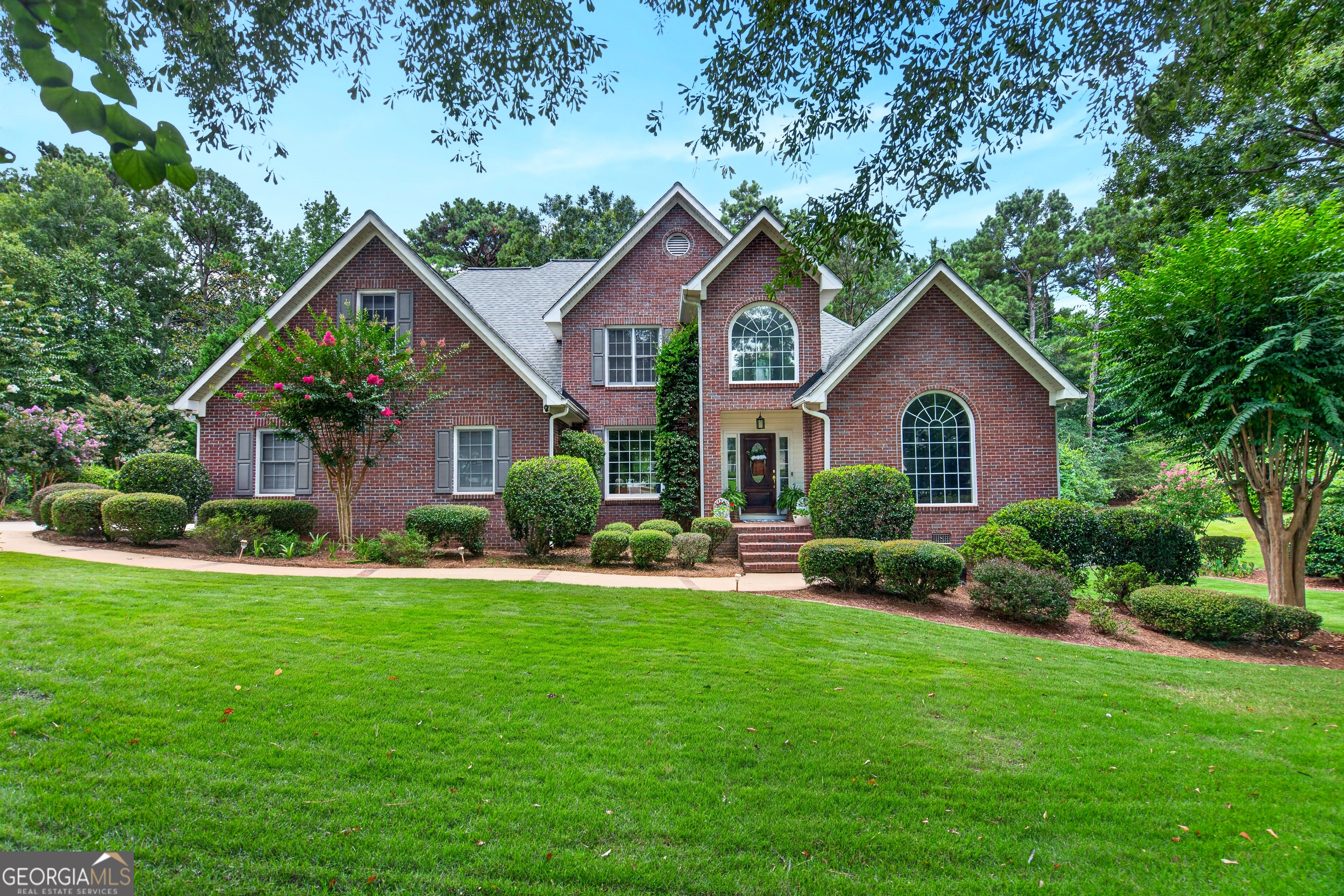 Holliday Realtors in LaGrange, GA