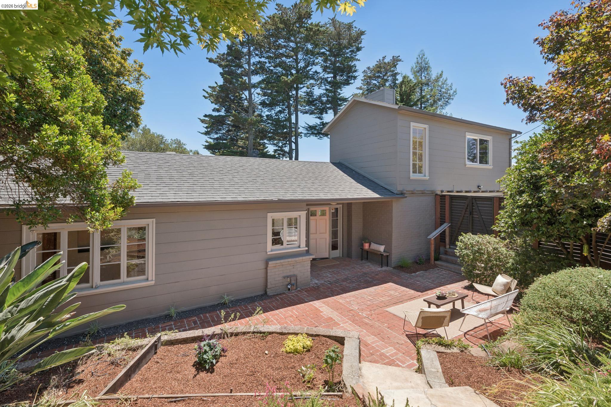 District Homes Real Estate in Berkeley, CA (5)