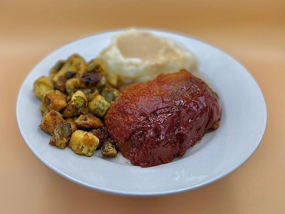 Loretta's Country Kitchen in Oakwood, GA