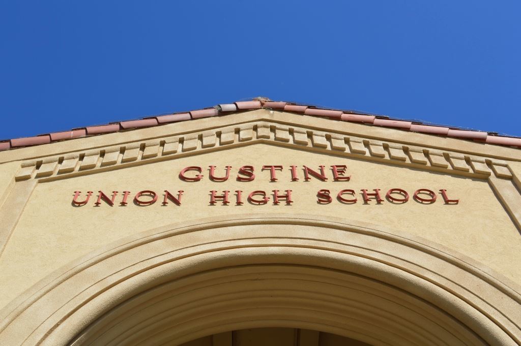 Gustine High School in Gustine, CA (3)