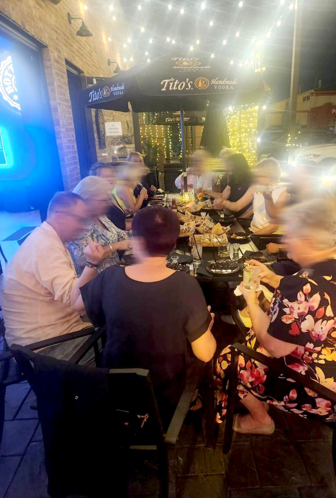 Bottoms Up Restaurant & Bar | Kitchen closes 12am Everyday in Schiller Park, IL (2)
