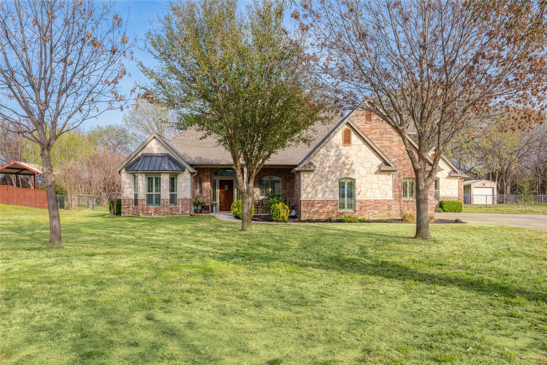 Lori Mayo Real Estate Group | Century 21 Judge Fite Company in Springtown, TX