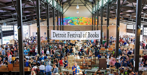 Book Beat in Oak Park, MI (3)