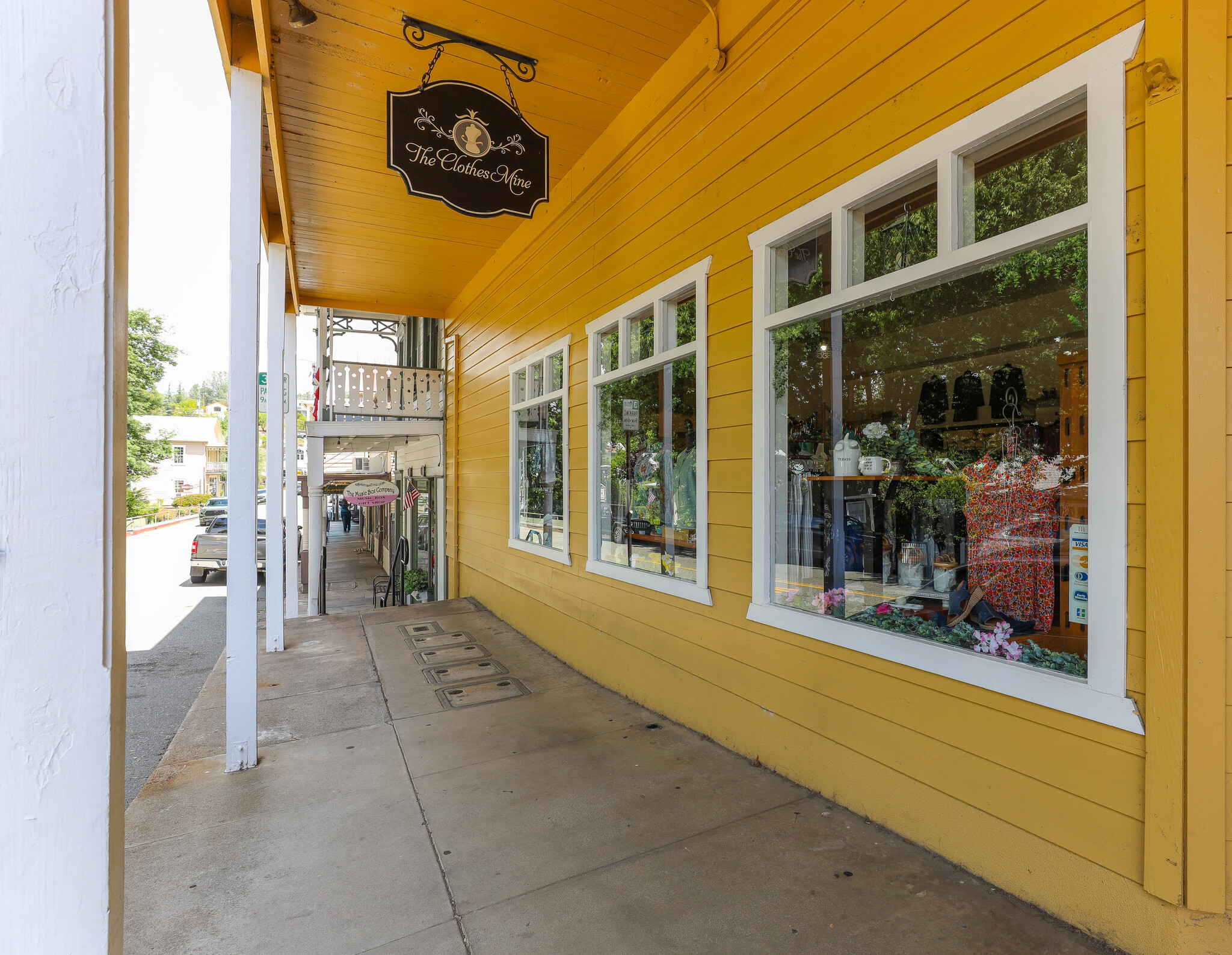The Clothes Mine in Sutter Creek, CA (3)