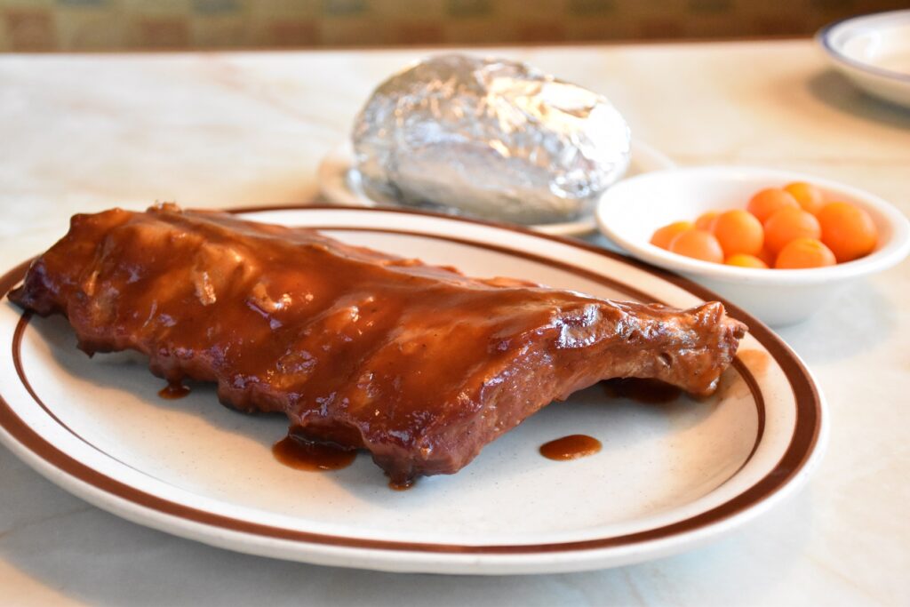 Golden Basket Restaurant in Green Bay, WI (4)