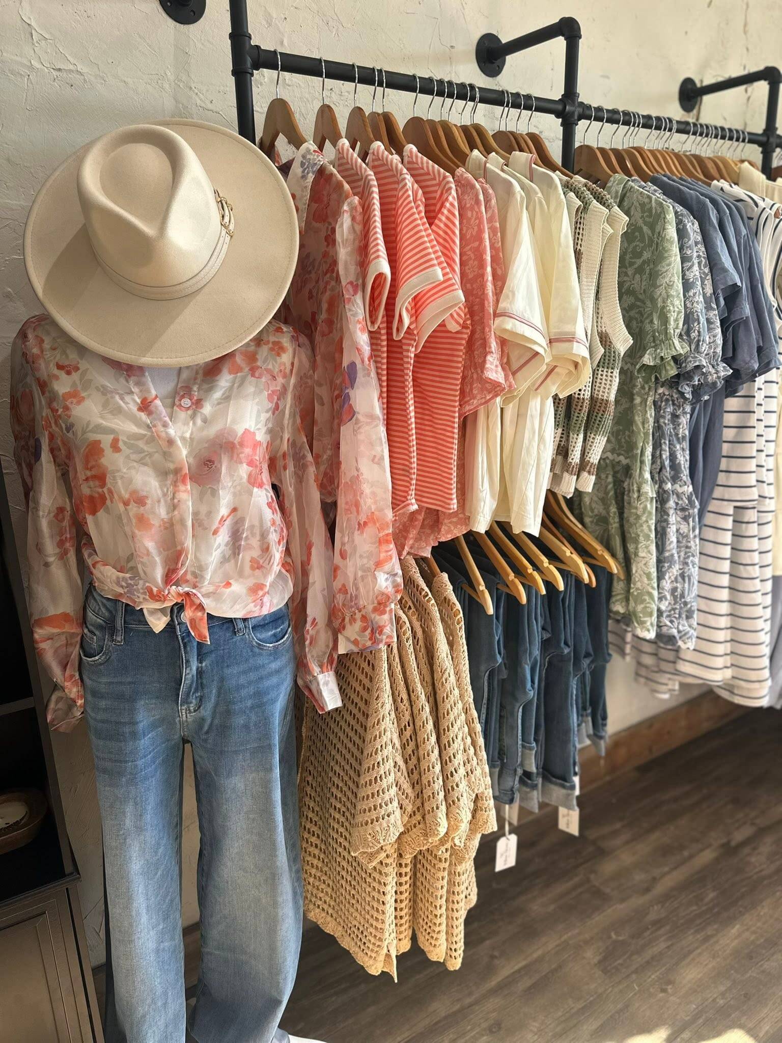 Willow + Bloom Boutique in Rensselaer, IN