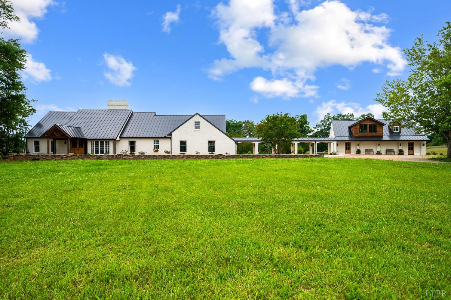 Nadine Blakely Real Estate Agent in Lynchburg, VA (4)