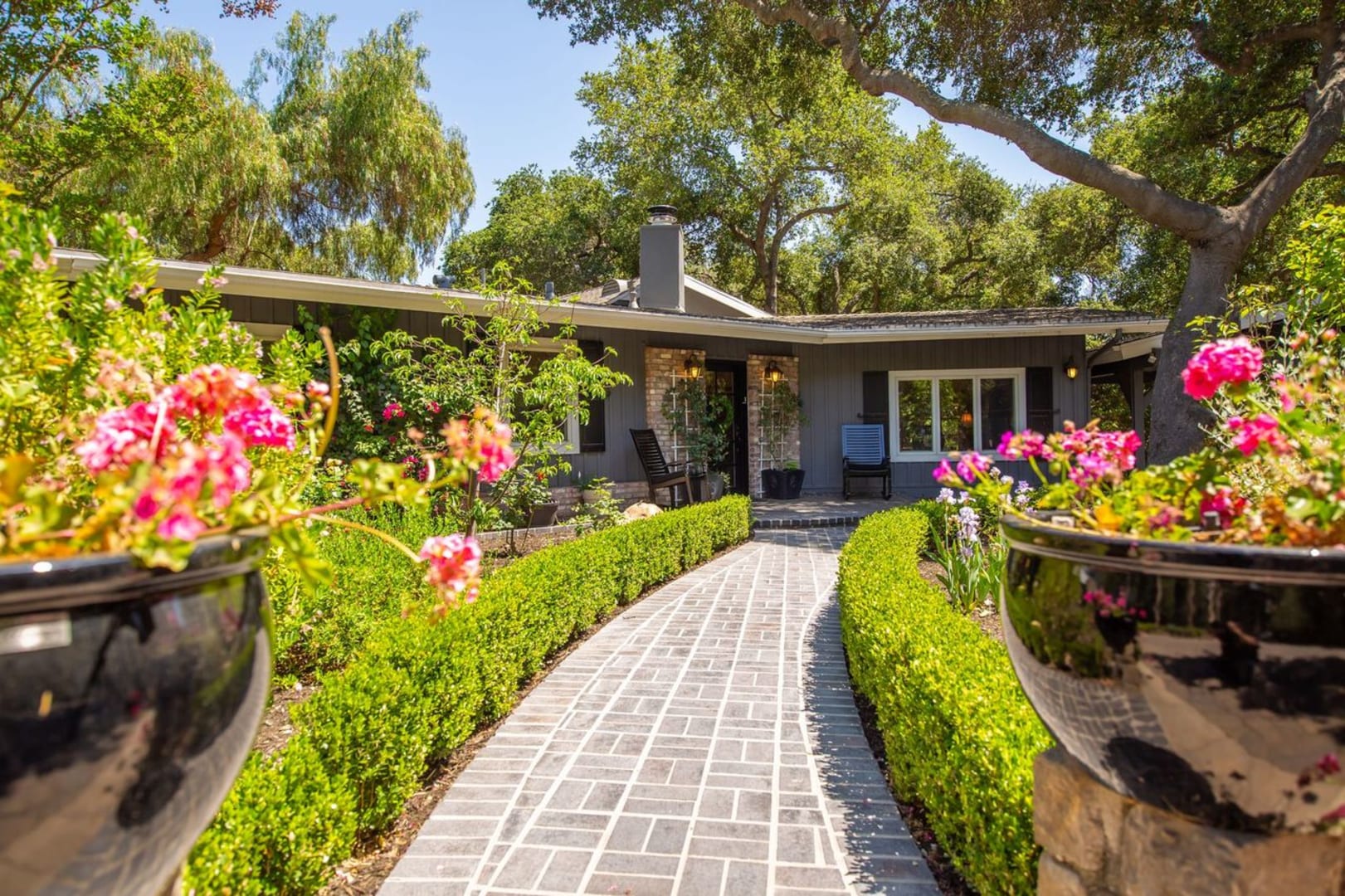 805 Properties Stacy Cadenasso in Ojai, CA (3)