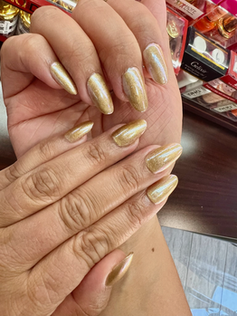 New Looks Salon Nail and Hair in La Cañada Flintridge, CA