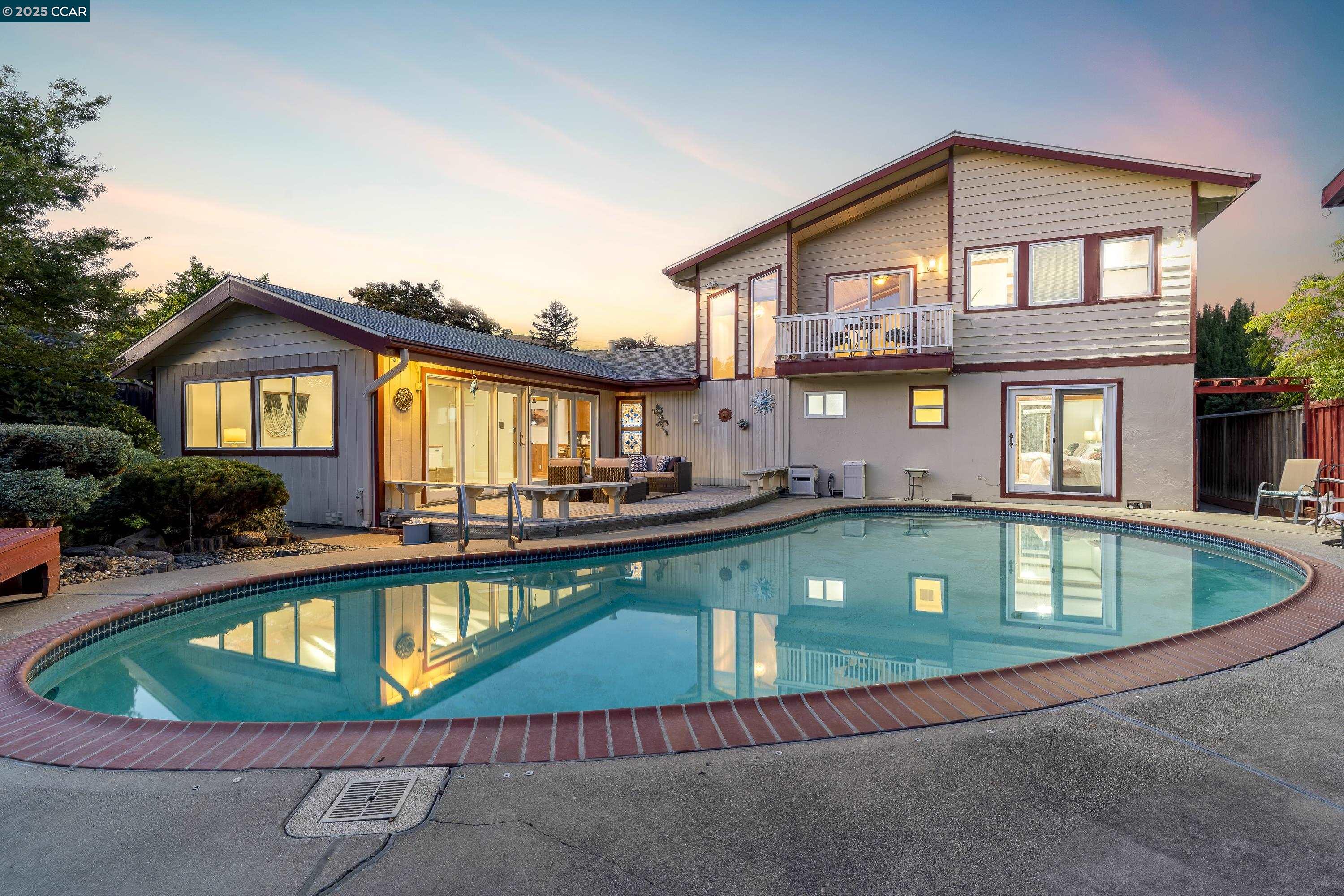 Maddox Real Estate in Pinole, CA (5)