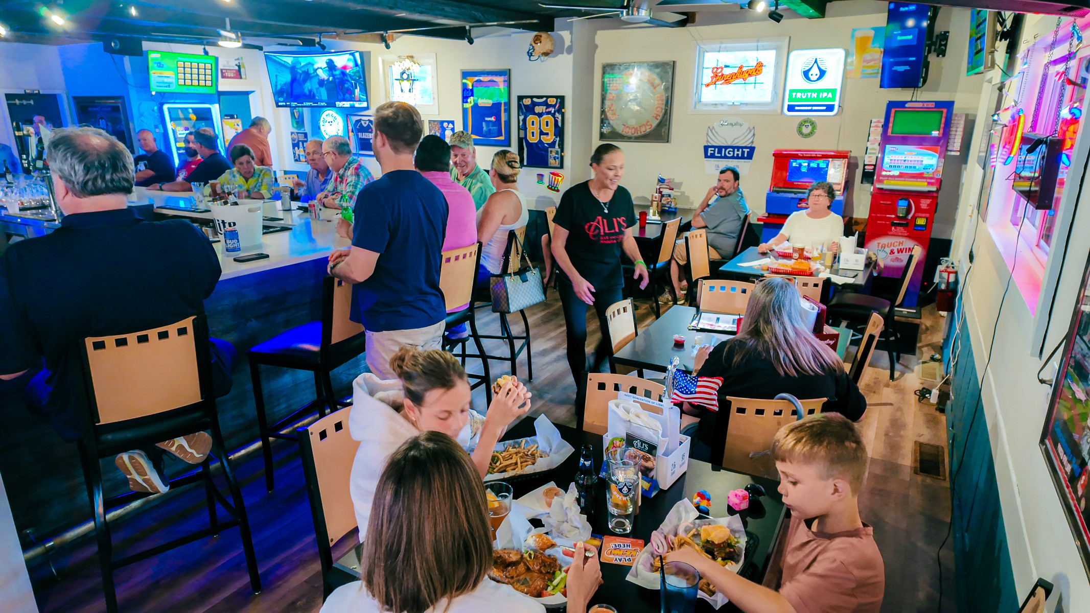 Ali's Bar and Grill in Cincinnati, OH