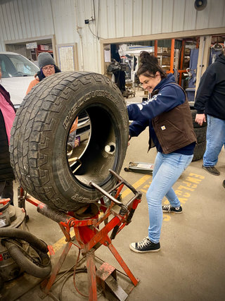 Skander Tire Service in Evans City, PA (4)