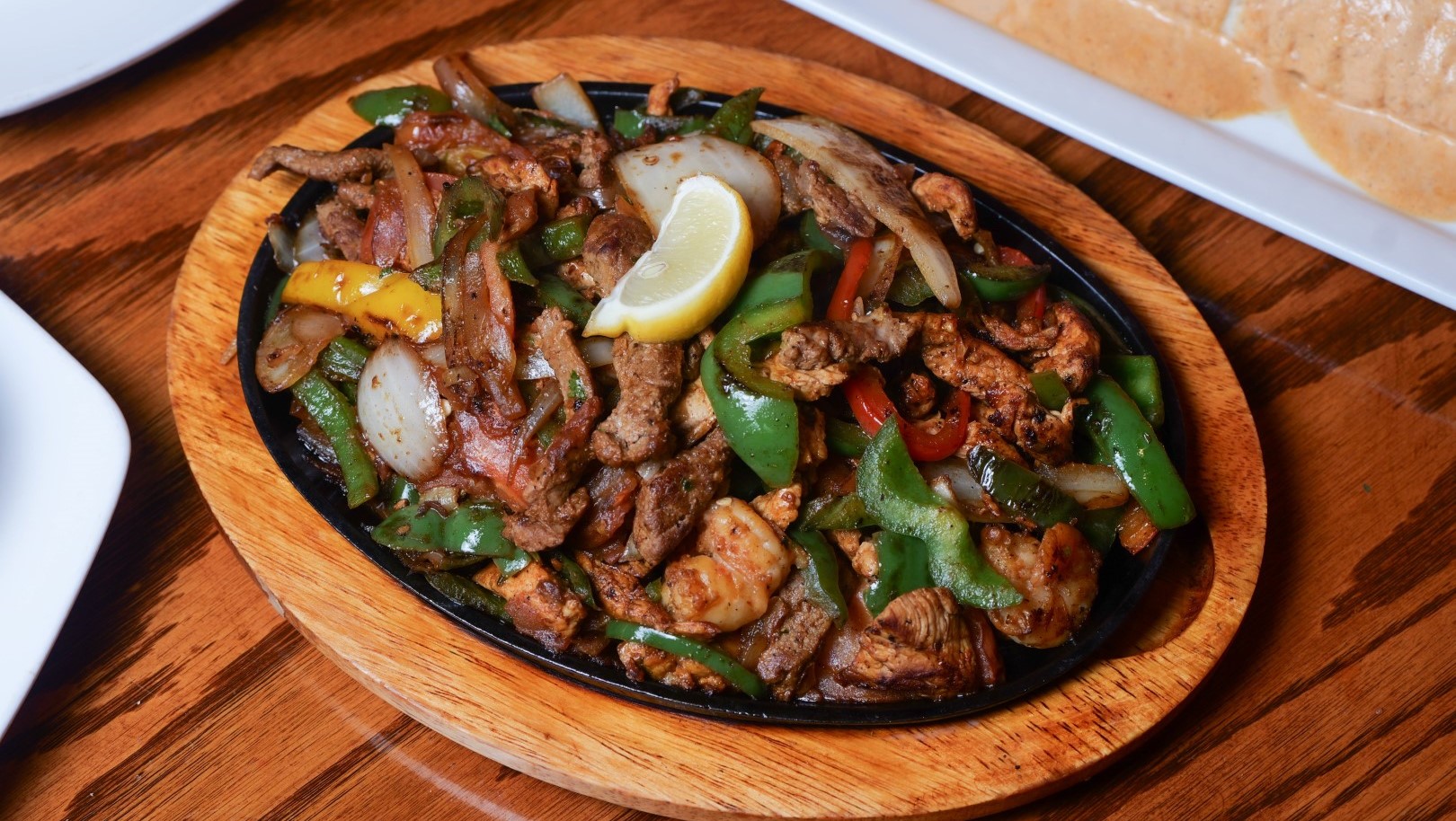 FRIDAS MEXICAN KITCHEN AND BAR in Tipp City, OH