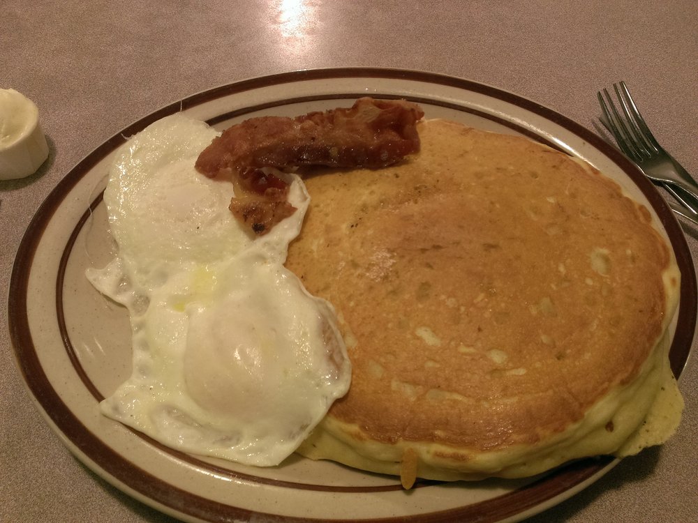 Breakwater Restaurant in Ashland, WI (2)