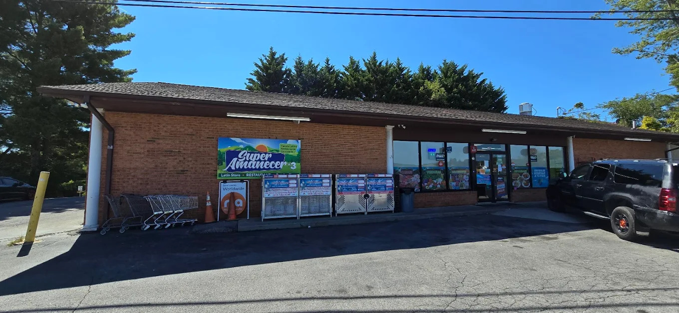 Super Amanecer 3 in Christiansburg, VA