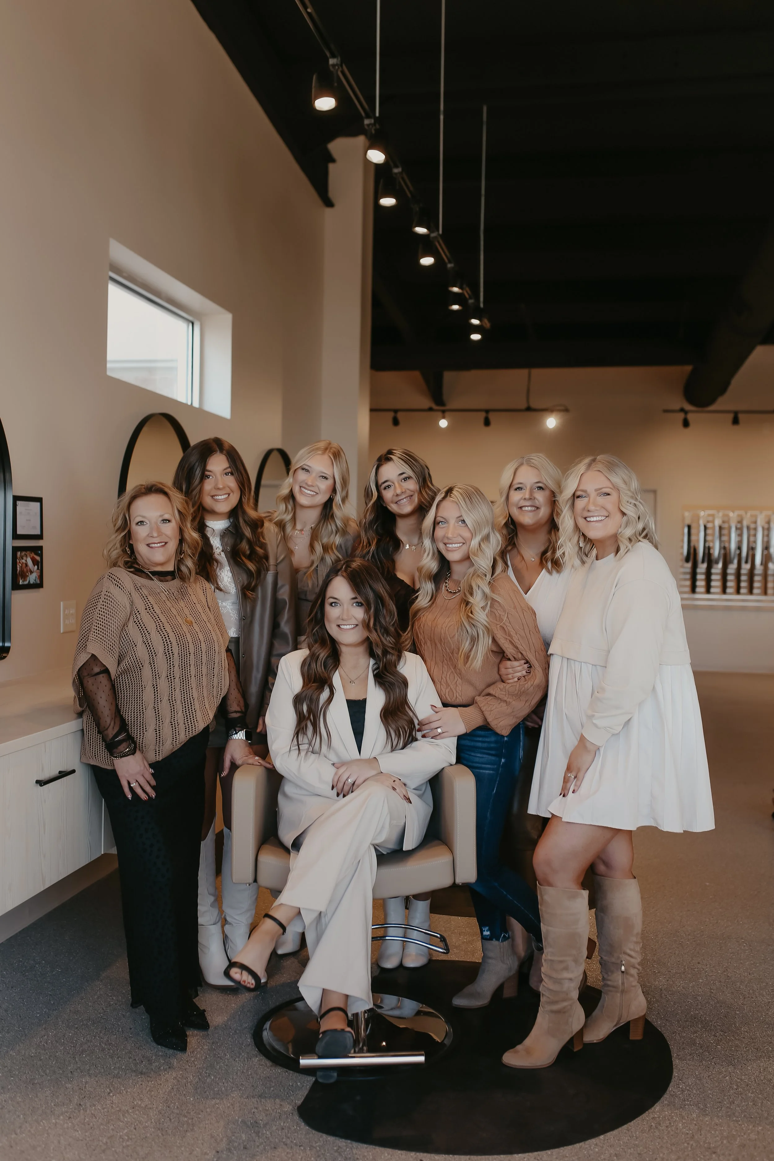 Shades of Honey Salon in Bargersville, IN (4)