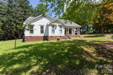 Saige Real Estate in Belmont, NC (2)