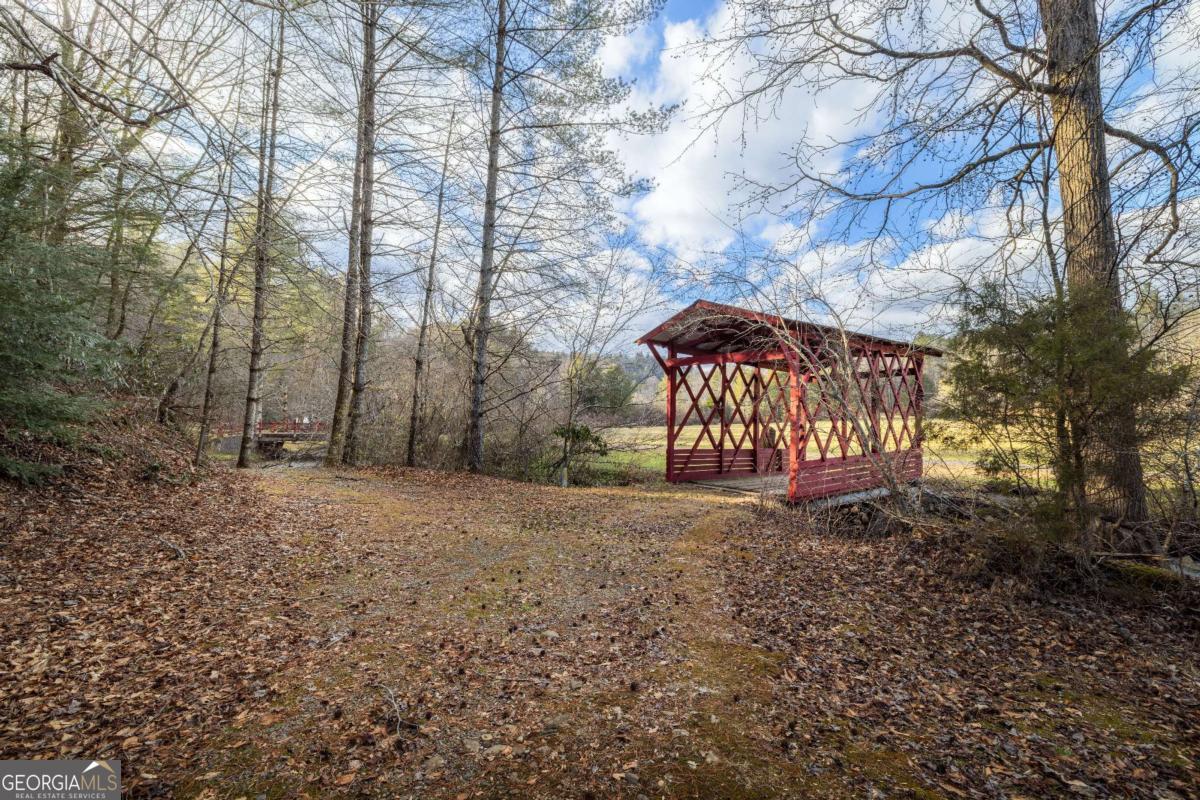 Laura Elleby | Compass in Blue Ridge, GA (3)