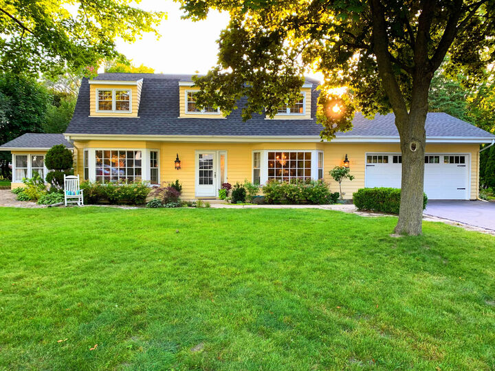 Matthew Bobber Coldwell Banker HSR in Big Bend, WI (2)