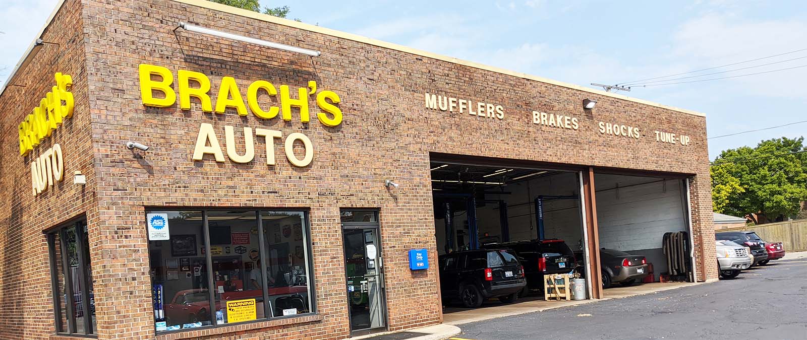 Brach's Auto Center in Chicago, IL