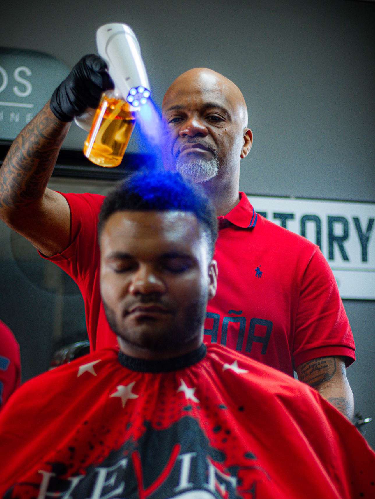 Rodney's Barber Shop in Vienna, WV (3)