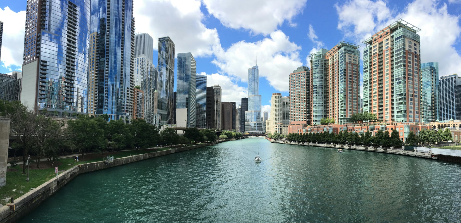 Daniel Hernandez - Realtor in Oak Park, IL