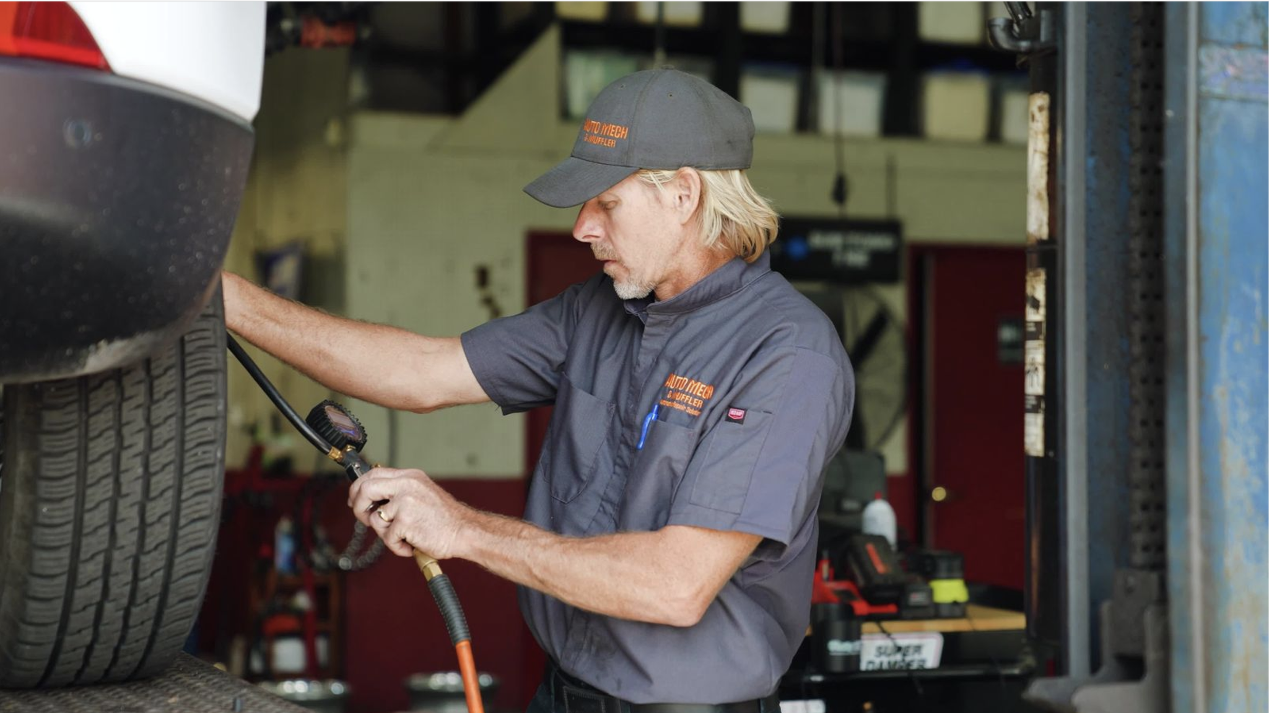 Auto Mech & Muffler in Oviedo, FL