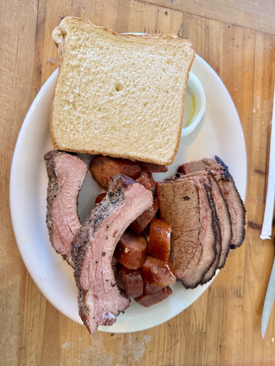 J & M's Hill Country Bar-B-Q in Gatesville, TX (2)