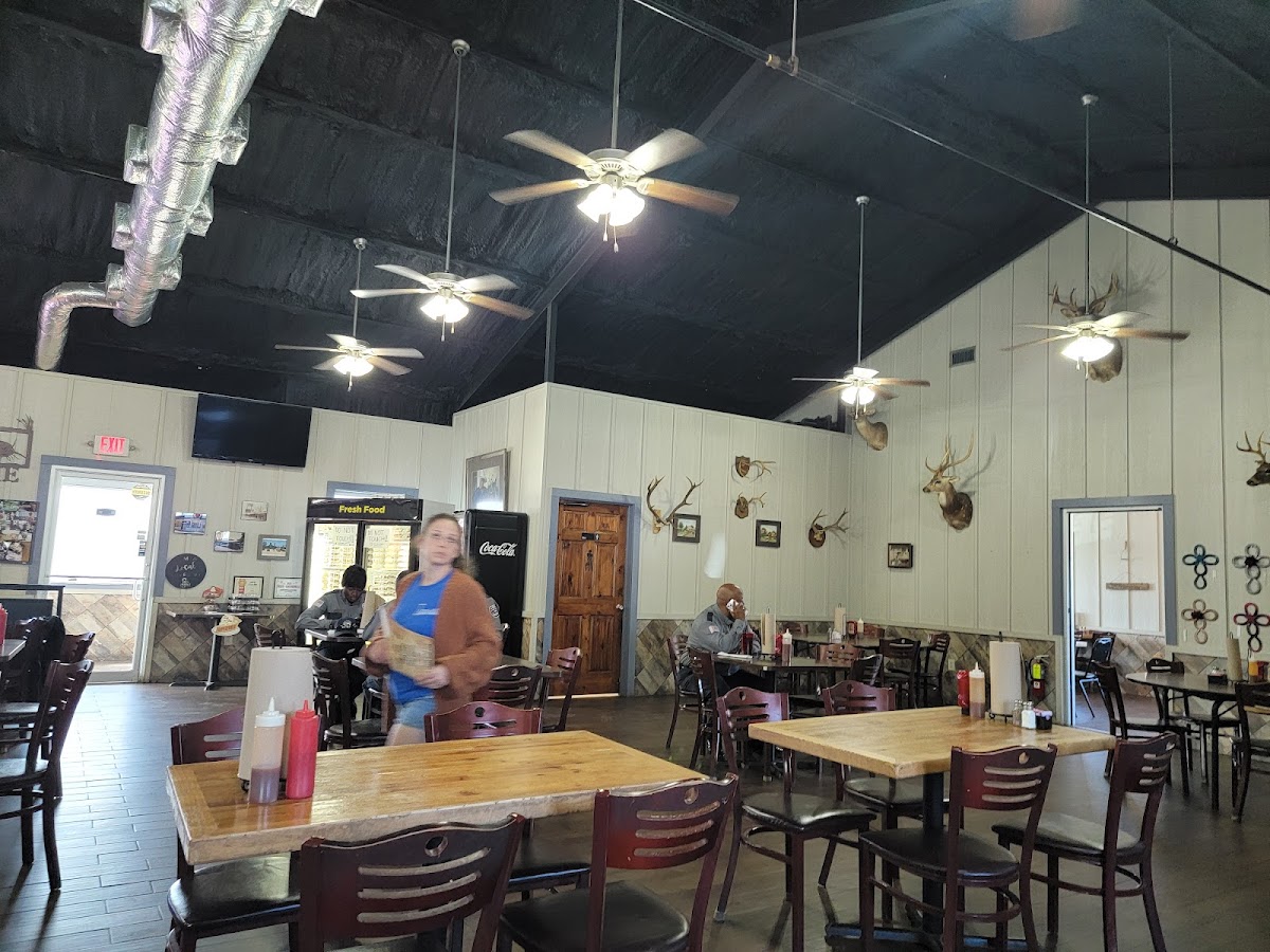 J & M's Hill Country Bar-B-Q in Gatesville, TX (3)