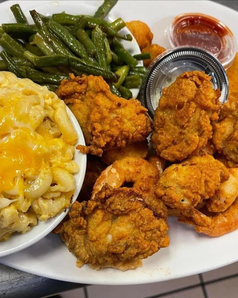 Genesis Le Bleu Waters Restaurant in Ravenel, SC (5)