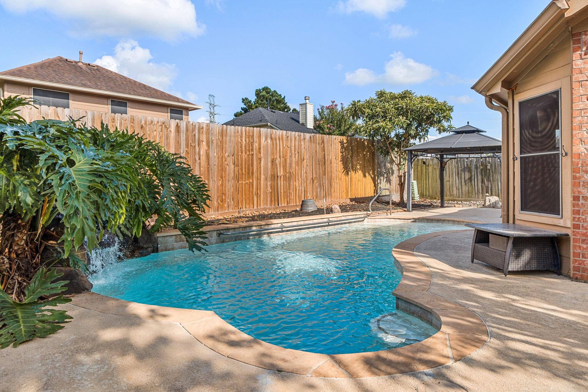 Brittany Burns, Nova Gen Realty Group in League City, TX (3)