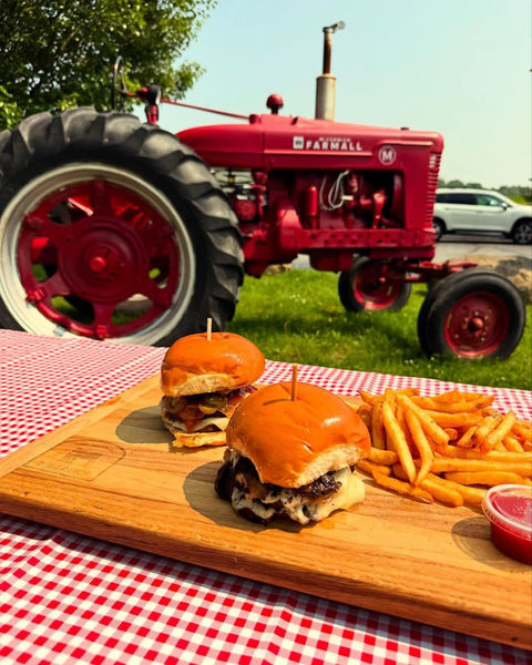 Duma Ranch Burger Dispatch in Mogadore, OH (6)