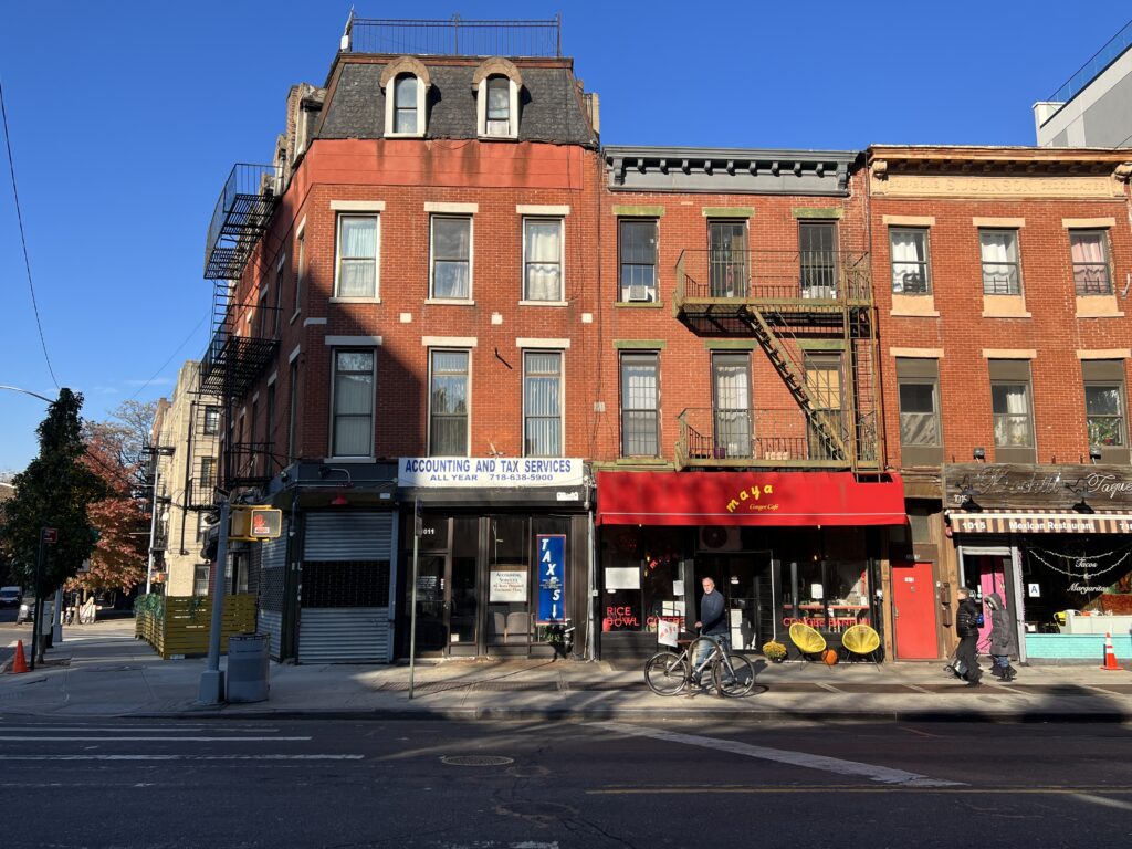 Maya Congee Cafe - Fulton St in Brooklyn, NY (3)