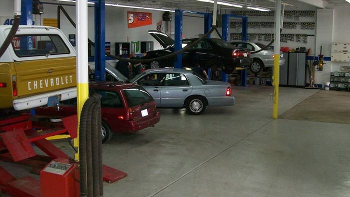Silver Spring Automotive in Milwaukee, WI (3)